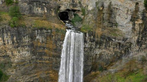 Riópar Chalet De Esquí | La cabaña del lago en ZAFIRO LAGUNAZO Parque Natural del Río Mundo