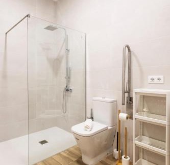 La Petxina Apartamento | La casa de la pintora by Concept Flats