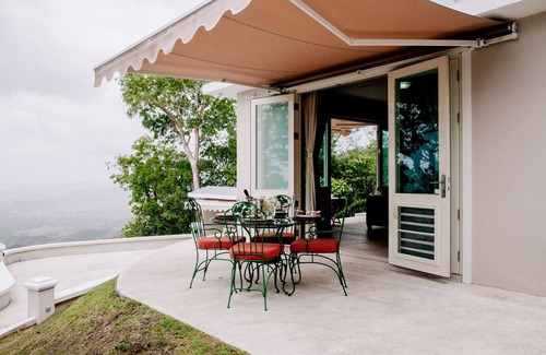 Asomante Cabaña | LA CASITA - Cozy retreat on top of PR mountains with stunning south coast views!