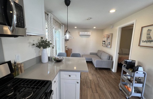 La Mirada Casa | La Casita de Whittier, private unit 1bed washer/dryer