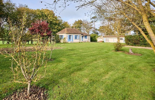 Tracy-sur-Mer Casa | La Chaumière bleue - Maison, plage à 7min à pied