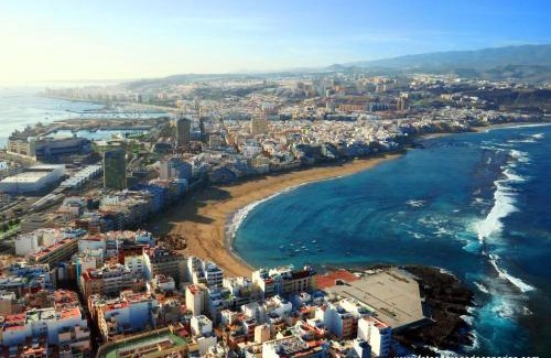 Las Palmas de Gran Canaria Villa | La Cornisa Villa by WaveProperties