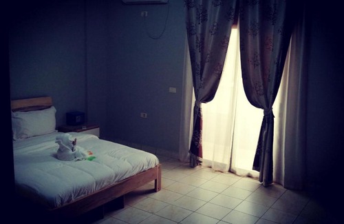 Bimbo Hotel | La Couronne Suites