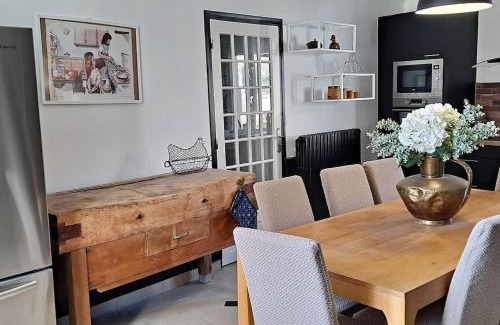 Cauroy-les-Hermonville Casa | La Cousinade