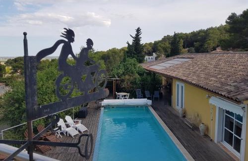 Calvisson Cama Y Desayuno | La croisée des chemins