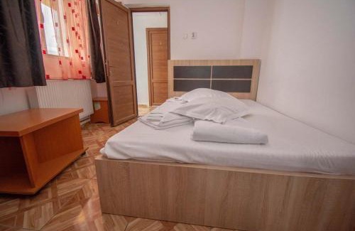 Lupeni Casa | La David Straja