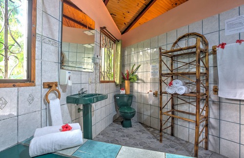 Cahuita Hotel | La Diosa Nature Lodge