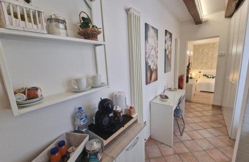 Centro Urbano Apartamento | La Fenice grazioso appartamento in centro con cortile privato
