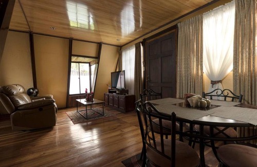 La Fortuna Chalet De Esquí | La Fortuna Private Chalet