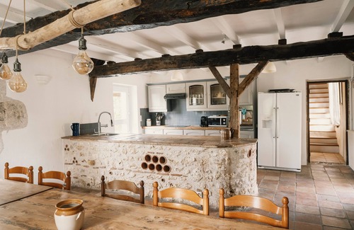 Sainte-Colombe-de-Villeneuve Cabaña | La Ferme Gîte à la Campagne Avec Piscine Privative. Idéal Pour Grande Famille