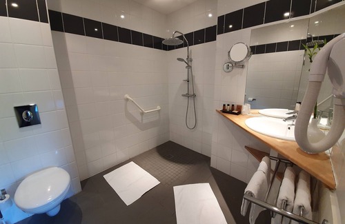 La Riviere-Saint-Sauveur Hotel | La Fraîchette