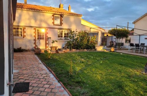 Le Poire-sur-Vie Cama Y Desayuno | La genotière