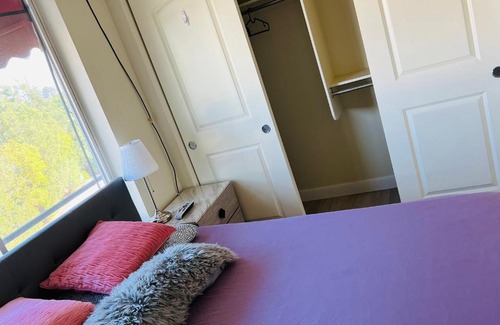 Rosemead Casa | LA guest room with private bathroom free parking