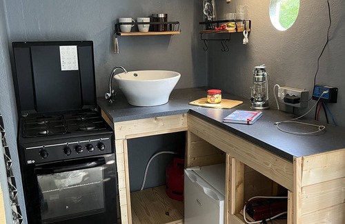 Lesquielles-Saint-Germain Cabina | La Hutte et son Dôme « Entre Ciel et Terre »