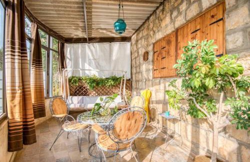 Ain Aar Apartamento | La Kava 1-BR Apt with Terrace in Ain Aar