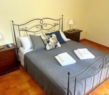 Ocre Cama Y Desayuno | La Locanda Del Castello