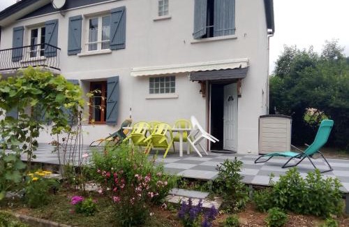 Ustou Casa | la maison blanche