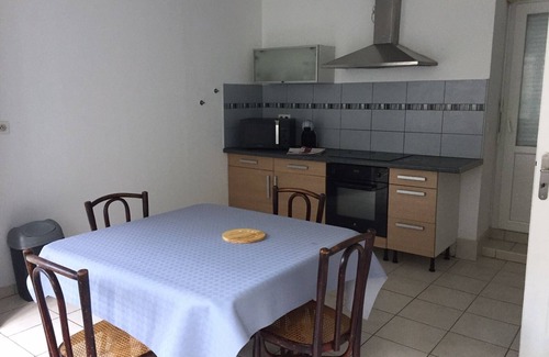 Estenos Casa | La Maison d'Amélie