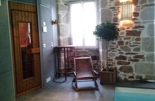 Chataigneraie Cantalienne Casa | la Maison d'Odette et Daniel