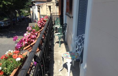 Esperaza Cama Y Desayuno | La Maison de la Riviere B&B