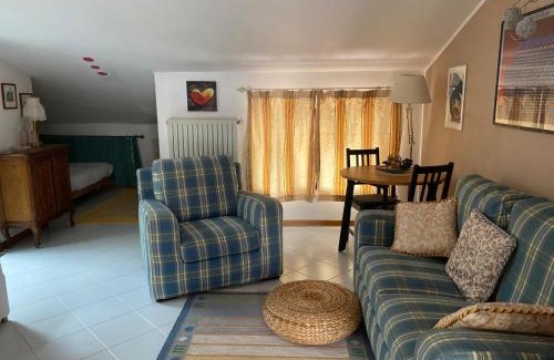 Ivrea Apartamento | La mansarda di Orni