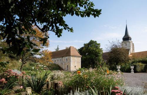 Le Mesnil-Jourdain Villa | LA MOTTE FÉODALE luxury medieval MANOR rated 5 stars in Normandy