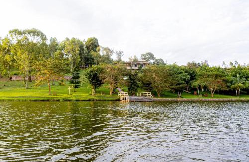 Gitarama Hotel | La Perla Negra Lake Muhazi