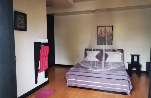 Dauis Complejo | La Pernela Beachfront Resort