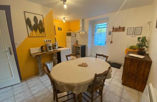 Pont-de-Poitte Apartamento | La petite marmite du lac de Vouglans