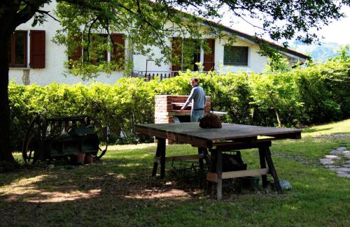 Vezzano sul Crostolo Cama Y Desayuno | La Quercia - la maison des arts