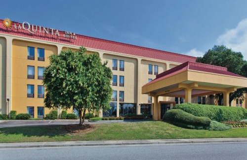 Charleston Hotel | La Quinta by Wyndham Charleston Riverview