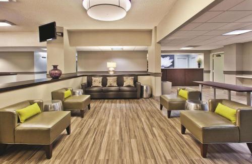 Charleston Hotel | La Quinta by Wyndham Charleston Riverview