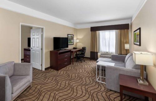 Bayou Cane Hotel | La Quinta by Wyndham Houma