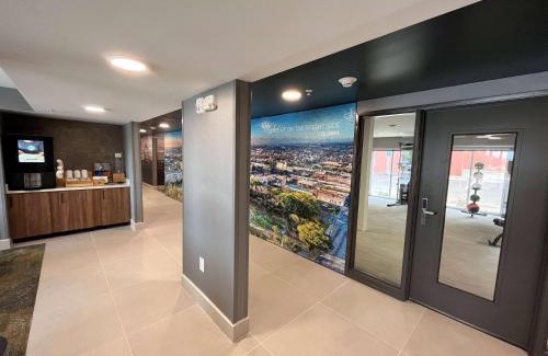 Dentsville Hotel | La Quinta Inn by Wyndham Columbia NE Fort Jackson