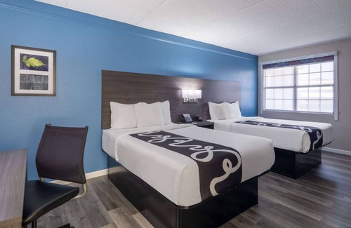 Foothill Farms Hotel | La Quinta Inn by Wyndham Sacramento North