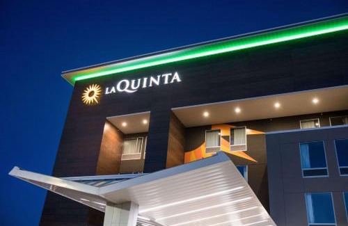 Lake Delton Hotel | La Quinta Inn & Suites by Wyndham Wisconsin Dells- Lake Delton