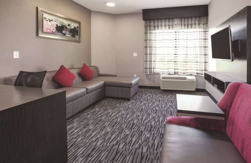 Amarillo Hotel | La Quinta Inn & Suites by Wyndham Amarillo Airport