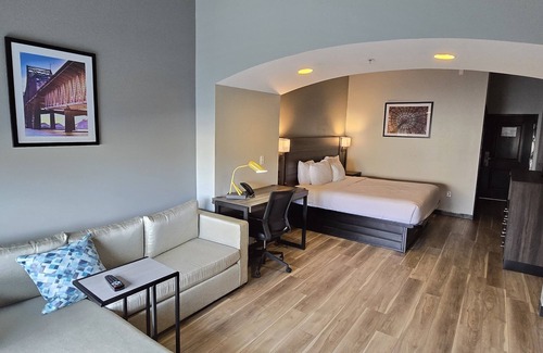 Gonzales Hotel | La Quinta Inn & Suites by Wyndham Gonzales LA