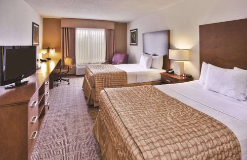 Danbury Hotel | La Quinta Inn & Suites by Wyndham Danbury