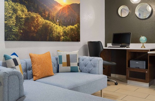 Alcoa Hotel | La Quinta Inn & Suites by Wyndham Knoxville Airport