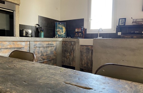 Loriol-du-Comtat Casa | La Respelido 839