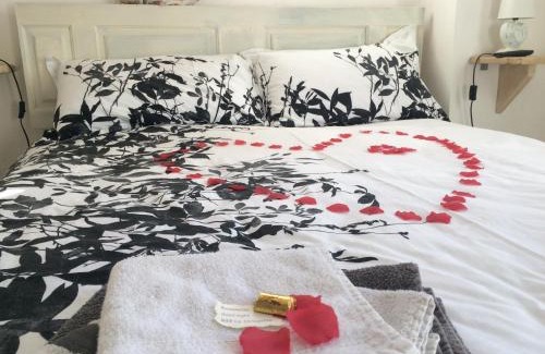 Triora Cama Y Desayuno | La Stregatta