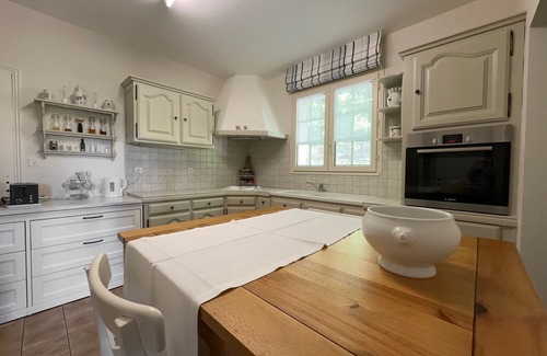 Douzillac Villa | La Terrasse: la mejor casa de vacaciones con encanto con piscina privada