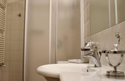 Maiolati Spontini Hotel | La Torre Hotel