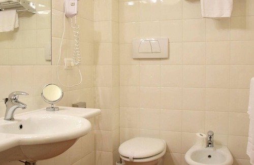 Maiolati Spontini Hotel | La Torre Hotel