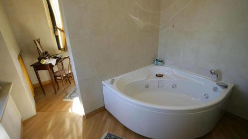 Maiolati Spontini Hotel | La Torre Hotel