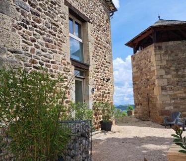 Recoules-Previnquieres Casa | La Tour d'Olympe