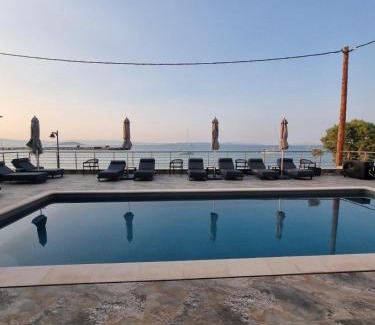 Milos Hotel | La vie luxury suites