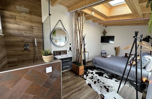Cluses Casa | La Villa d'Hélène Chambres d’hôtes et Appartements-Cluses