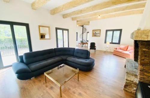 Bandol Villa | La Villa Lou Castel